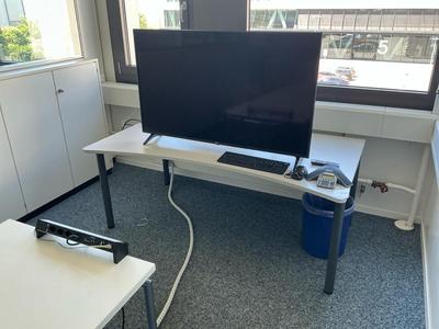 Overview picture of Conference call system with tv